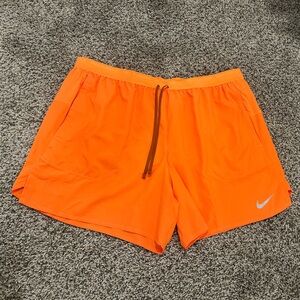 Men’s Nike Stride 5” Running Shorts NWT